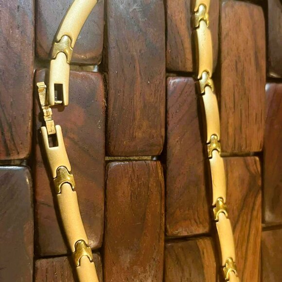 Luxury French Designer Gold-Plated Necklace & Bracelet Set, Signed, Late 1990s - Picture 14 of 14